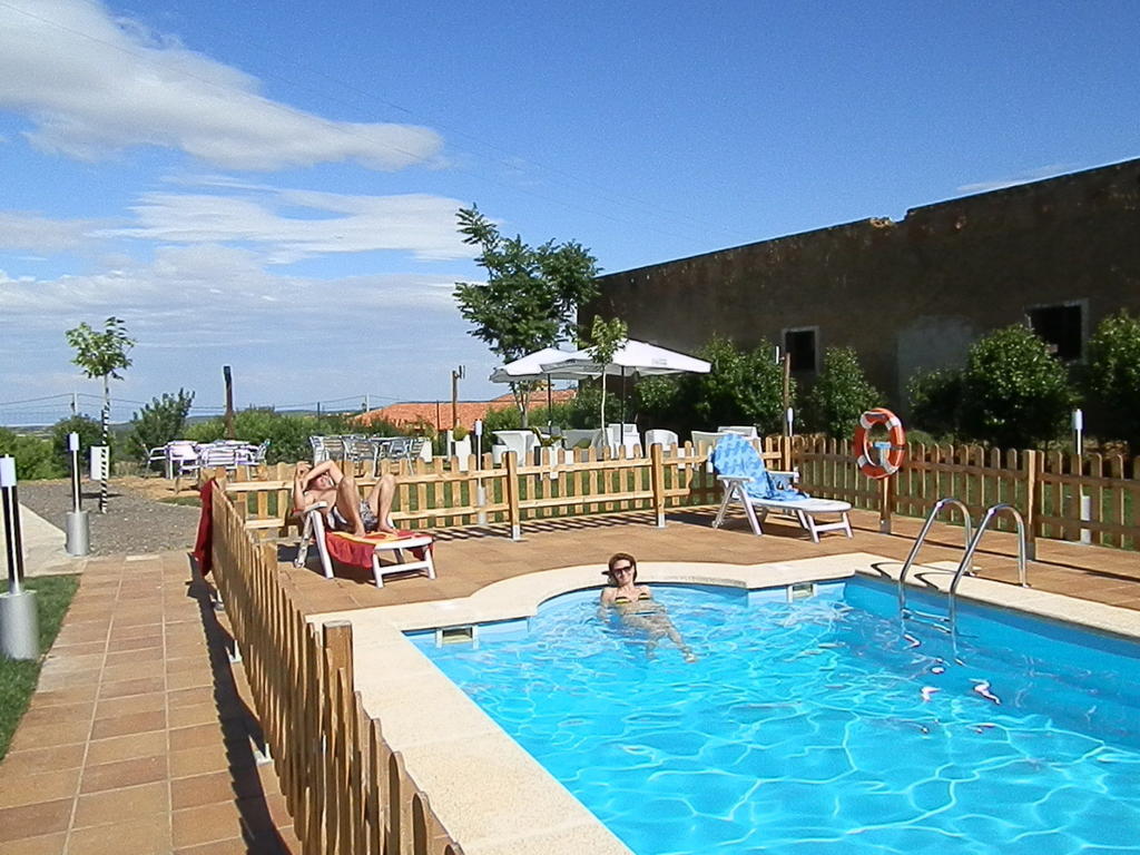 Hotel El Comendador Añón Exteriör bild